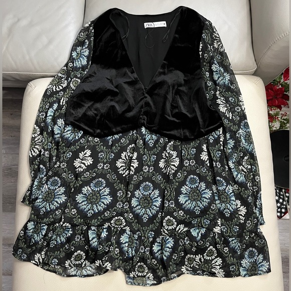 Zara Women's Glitter Chiffon Mini Dress with Vest - Size L - Picture 4 of 15